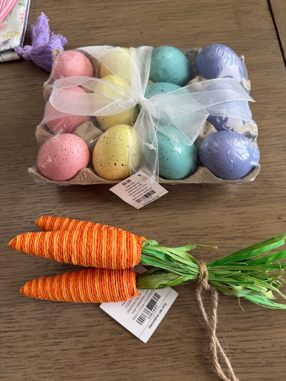 Nine piece Easter bundle runner, placemats decor, snack cups carrots, eggs - Picture 6 of 6